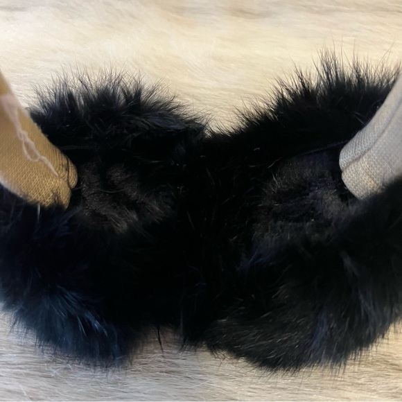 MICHAEL KORS (not outlet!) Black Fur Earmuffs Logo Tan Lettering on Headband - Picture 8 of 12